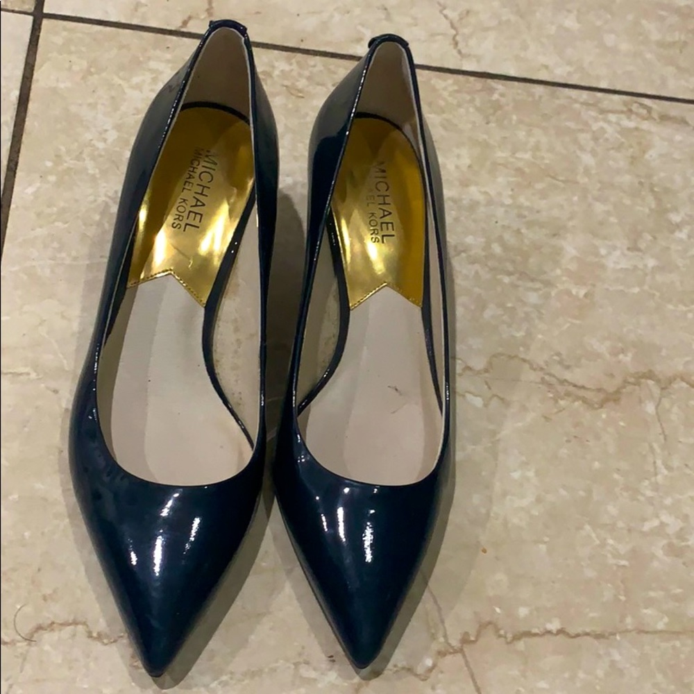Michael Kors navy color shoes